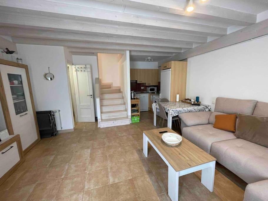 Casa En La Montana Con Piscina De Temporada Βίλα Arredondo Εξωτερικό φωτογραφία