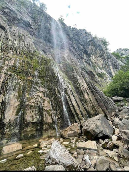 Casa En La Montana Con Piscina De Temporada Βίλα Arredondo Εξωτερικό φωτογραφία