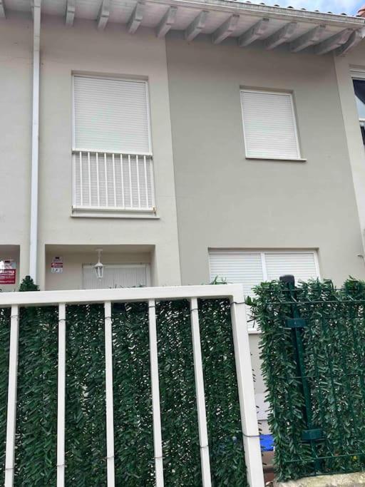 Casa En La Montana Con Piscina De Temporada Βίλα Arredondo Εξωτερικό φωτογραφία